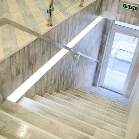 Urban Hotel Lviv Bagian luar foto